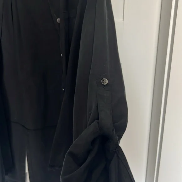 Button down - Picture 3 of 4